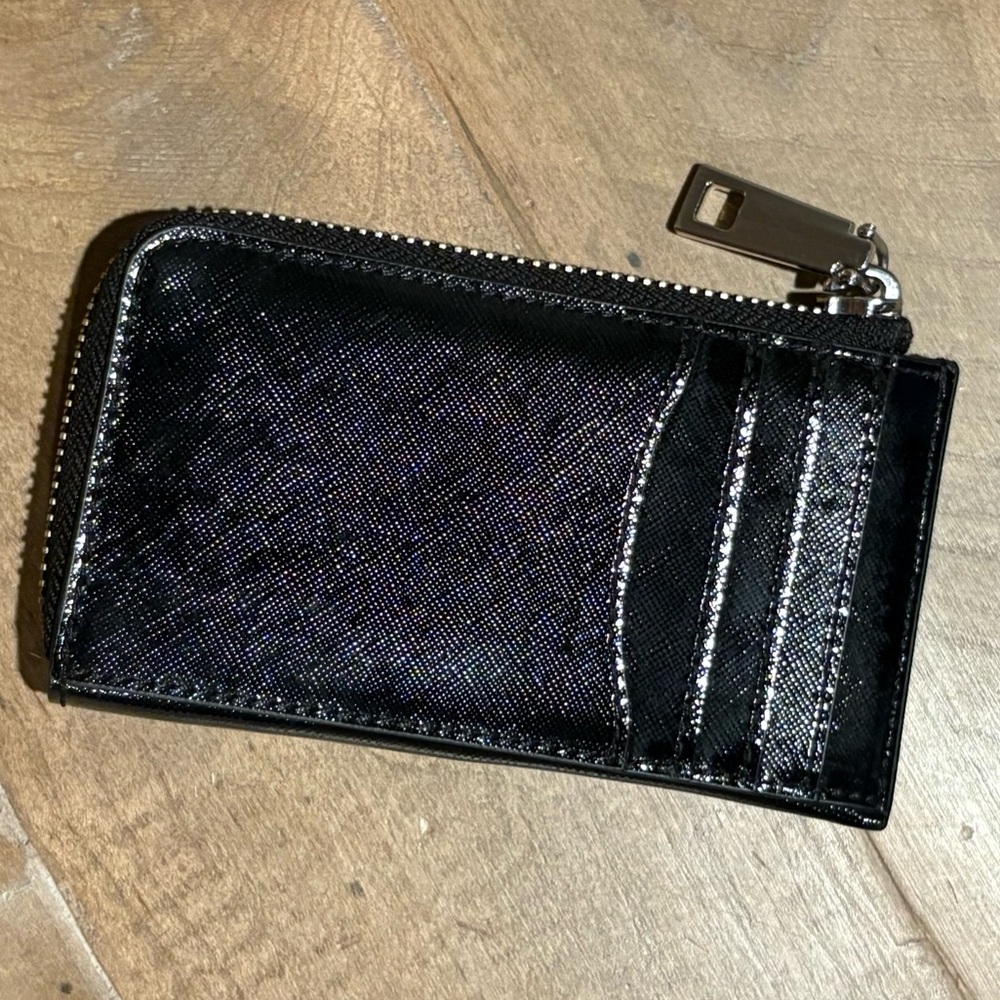 Marc Jacobs X Looney Tunes
Key Wallet - Picture 3 of 14